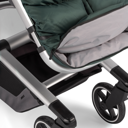 Zip on the bottom for the perfect breeze